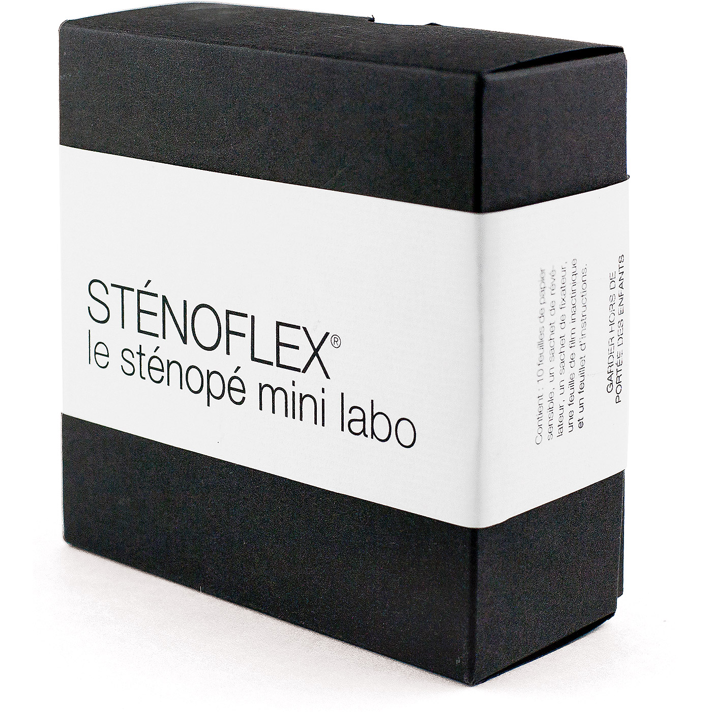 Sténoflex – Pinhole Camera with Mini Darkroom